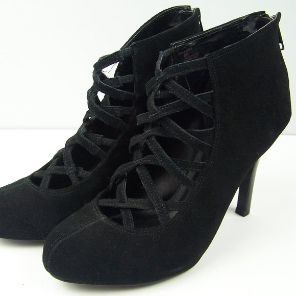 Steve Madden Shoes - Steve Madden Women's Black Leather P-Hyper Bootie